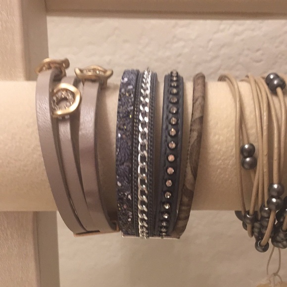 Jewelry - ❌SOLD ❌ Set of bracelets